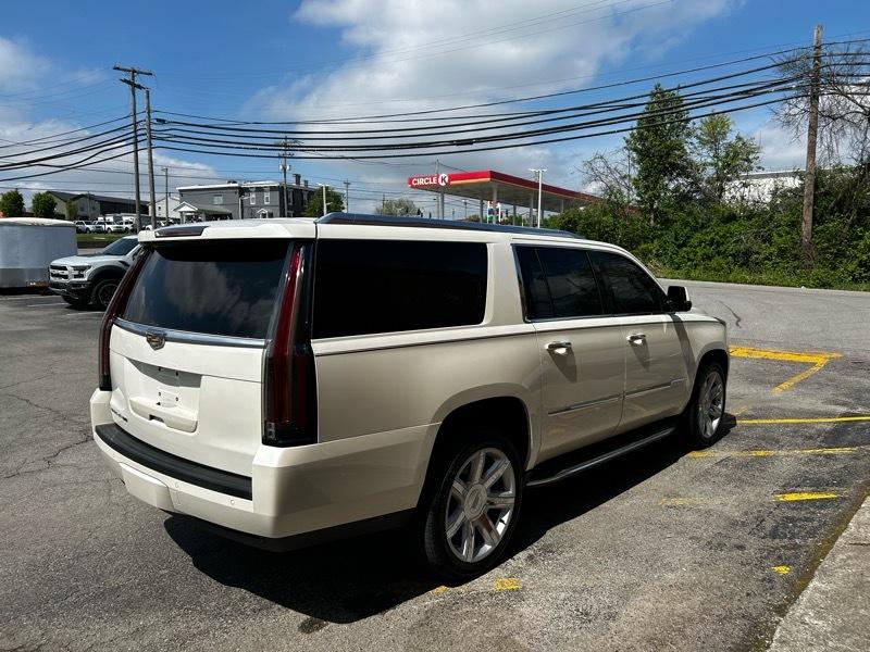 Cadillac Escalade ESV Luxury 4WD 2015