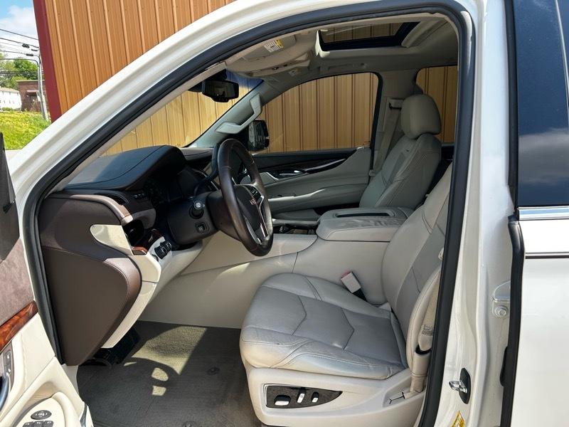 Cadillac Escalade ESV Luxury 4WD 2015