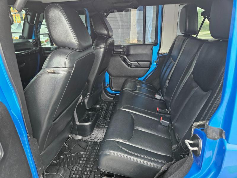 Jeep Wrangler Unlimited Sahara 4WD 2014