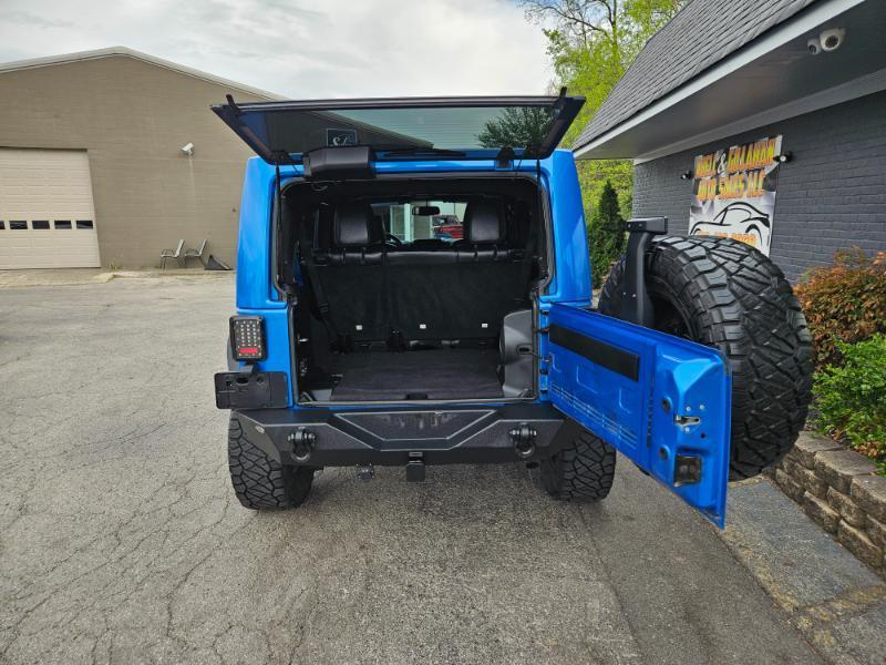 Jeep Wrangler Unlimited Sahara 4WD 2014