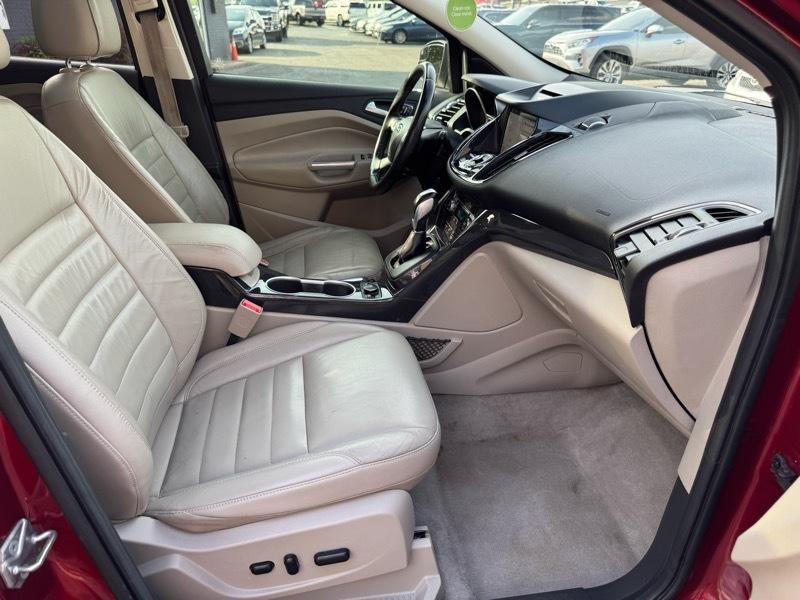 Ford Escape Titanium FWD 2016