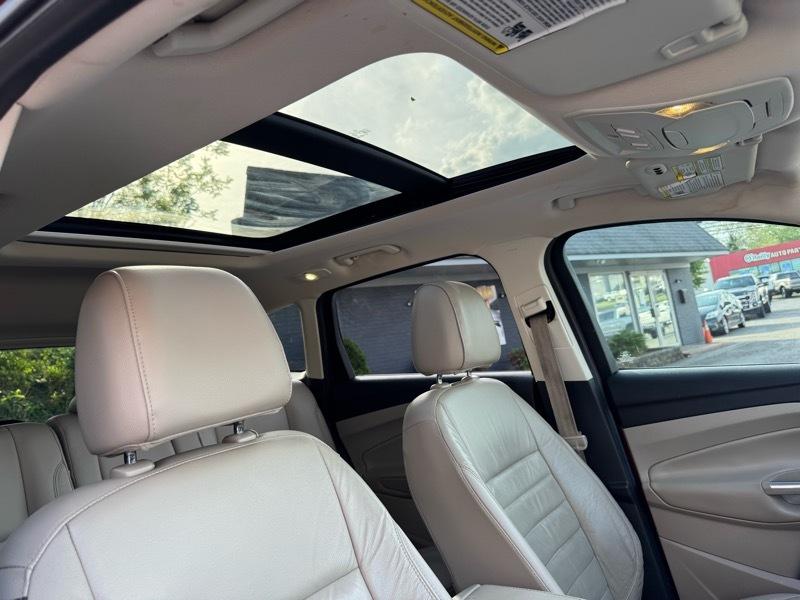 Ford Escape Titanium FWD 2016