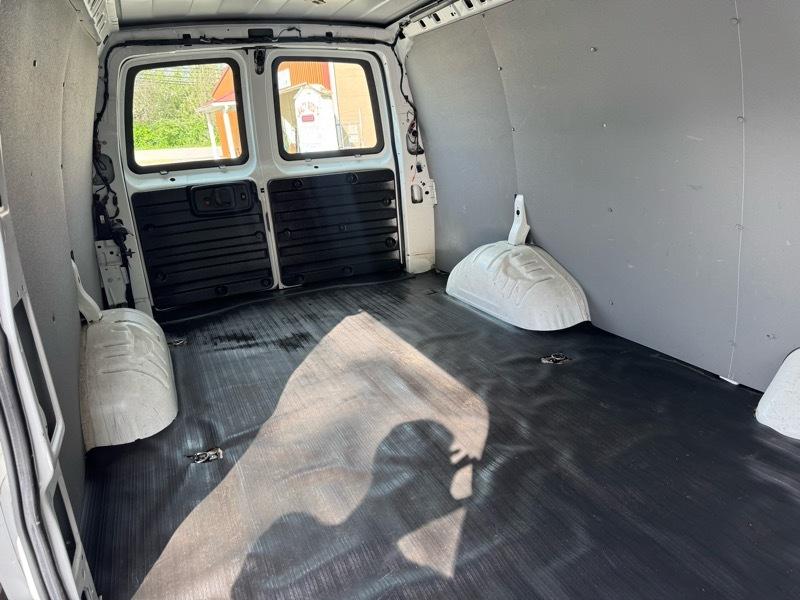 GMC Savana G2500 Extended Cargo 2023
