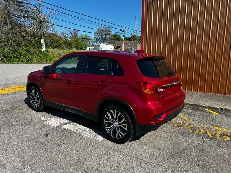 Mitsubishi Outlander Sport 2.0 ES 4WD CVT 2018