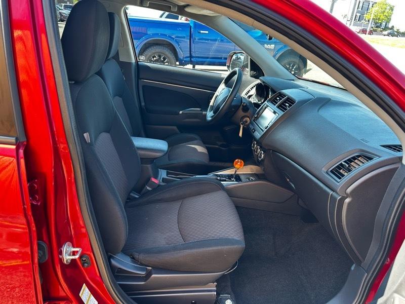 Mitsubishi Outlander Sport 2.0 ES 4WD CVT 2018