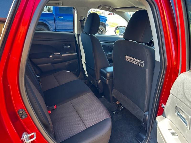 Mitsubishi Outlander Sport 2.0 ES 4WD CVT 2018