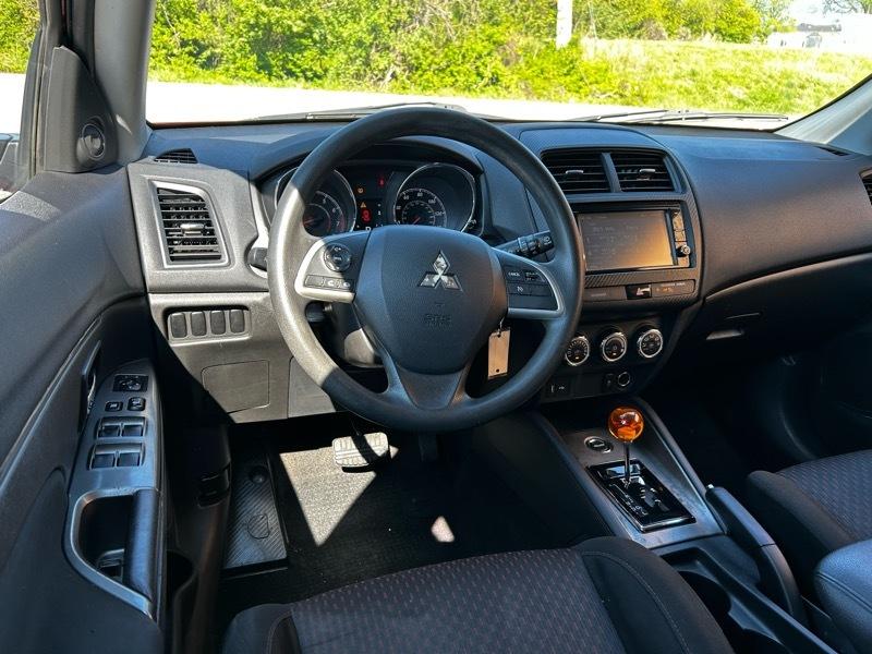 Mitsubishi Outlander Sport 2.0 ES 4WD CVT 2018