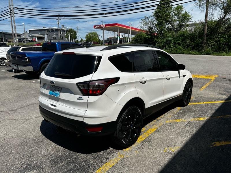 Ford Escape SE FWD 2017