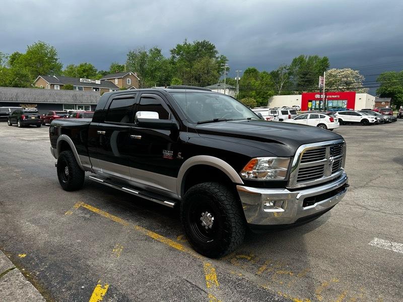 RAM 2500 Laramie Mega Cab 4WD 2012
