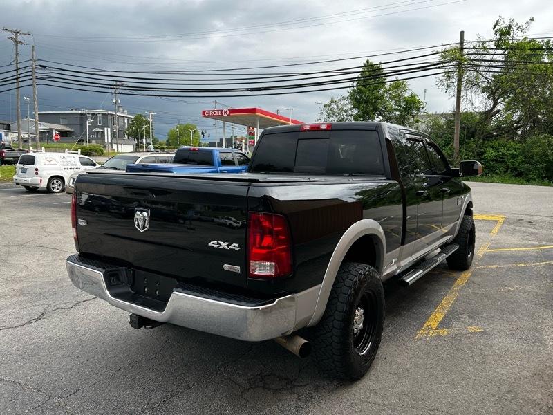 RAM 2500 Laramie Mega Cab 4WD 2012