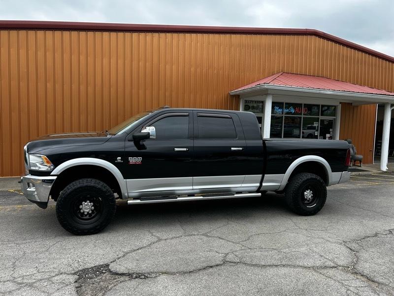 RAM 2500 Laramie Mega Cab 4WD 2012