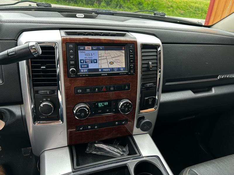 RAM 2500 Laramie Mega Cab 4WD 2012