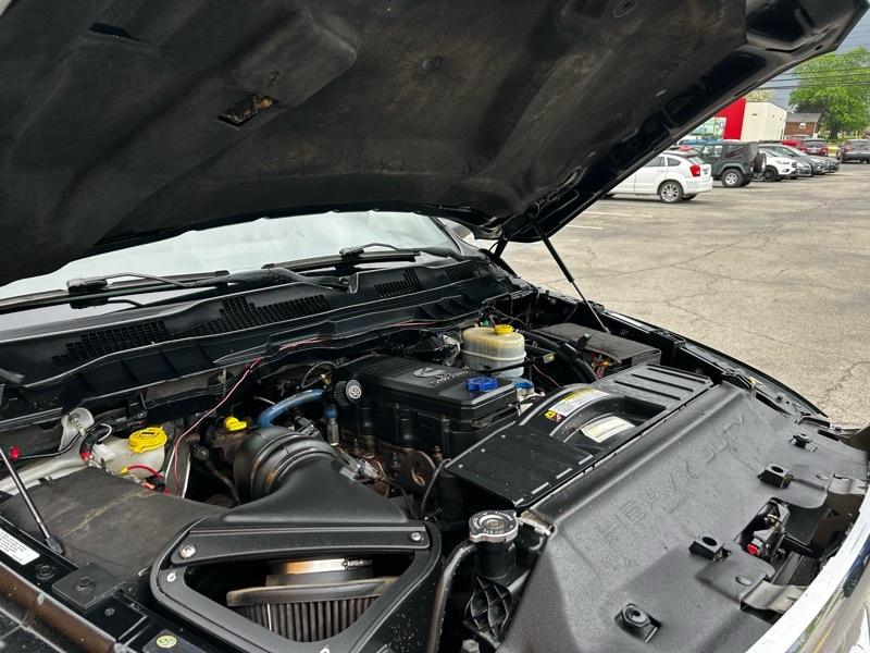 RAM 2500 Laramie Mega Cab 4WD 2012