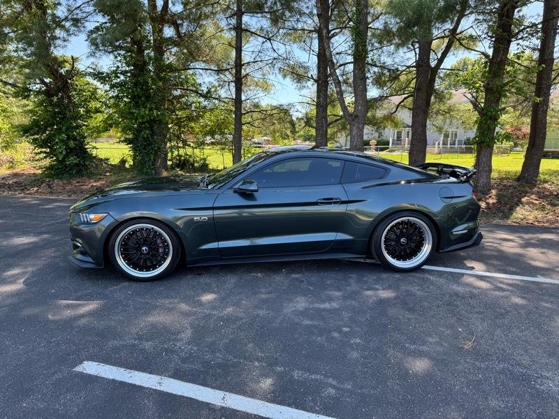 Ford Mustang GT Coupe 2015