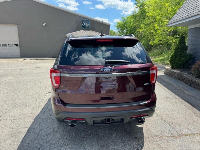 Ford Explorer XLT 4WD 2018