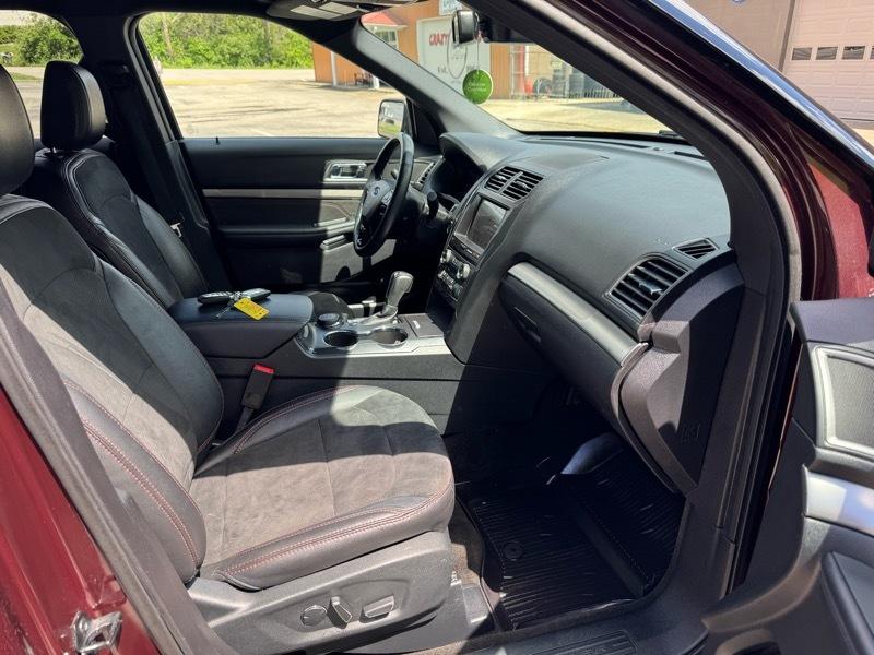 Ford Explorer XLT 4WD 2018