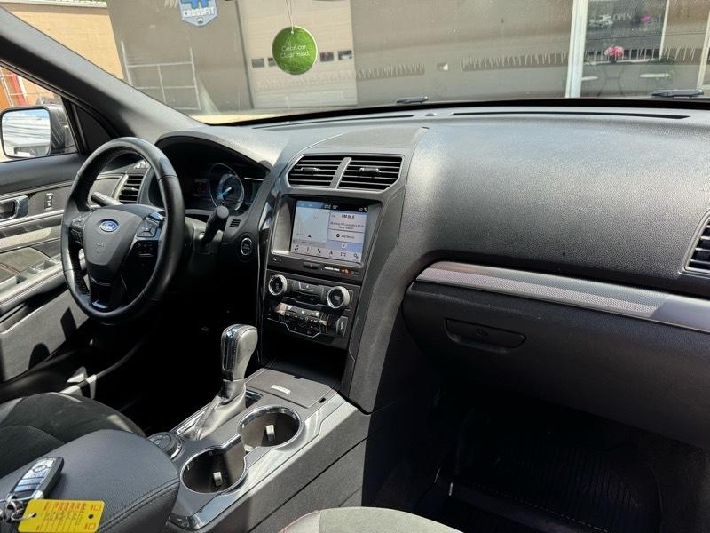 Ford Explorer XLT 4WD 2018