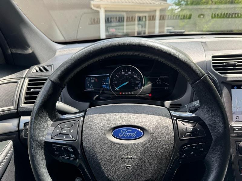 Ford Explorer XLT 4WD 2018