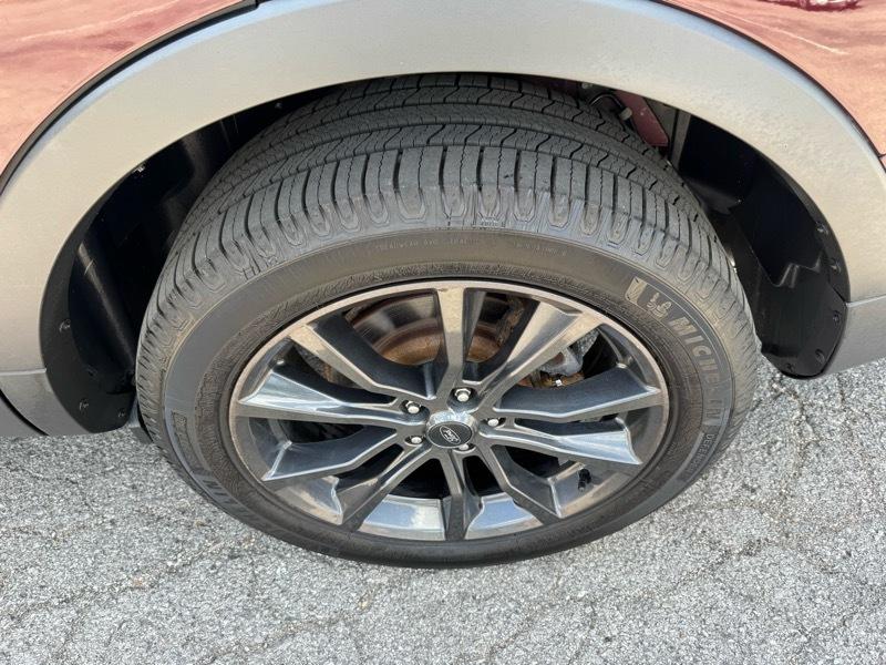 Ford Explorer XLT 4WD 2018