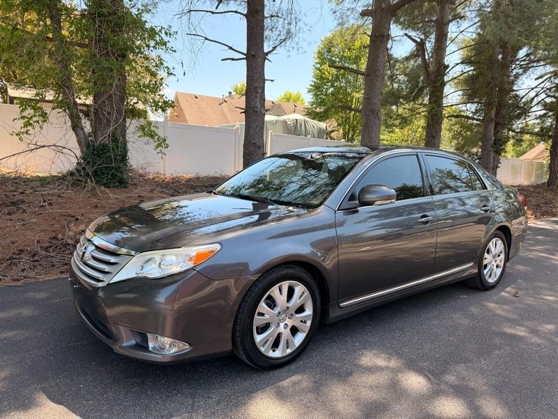 Toyota Avalon Limited 2011