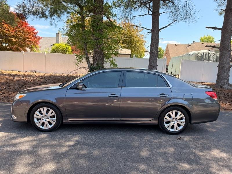 Toyota Avalon Limited 2011