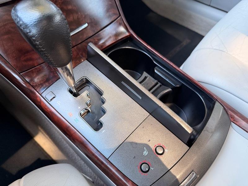 Toyota Avalon Limited 2011