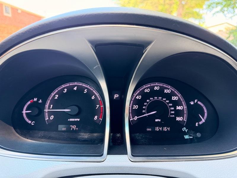 Toyota Avalon Limited 2011