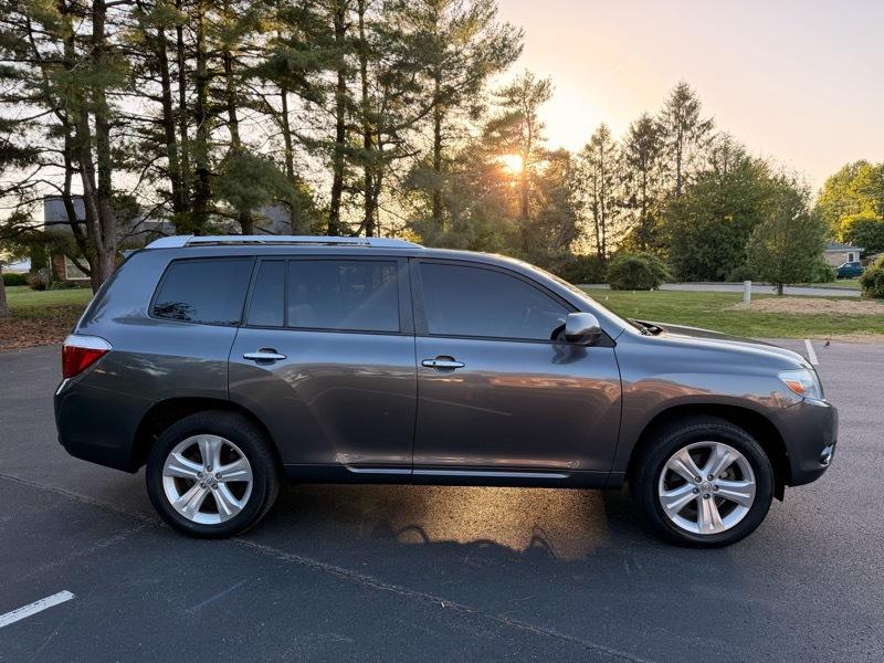Toyota Highlander Limited 4WD 2010