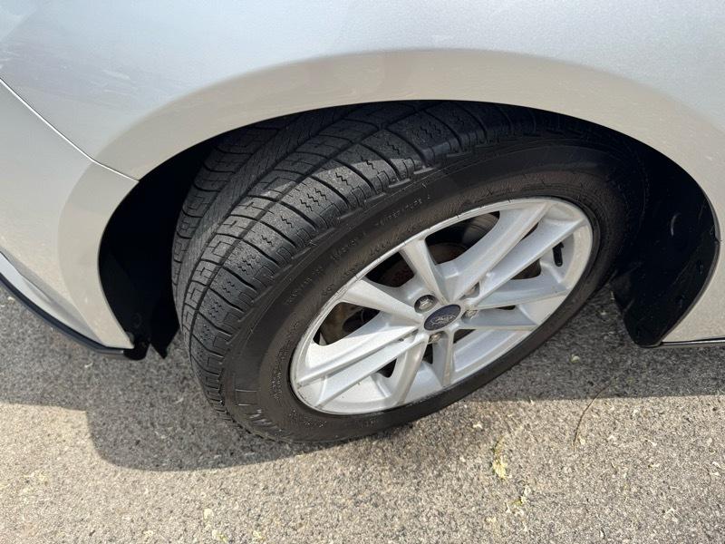 Ford Focus SE Sedan 2018