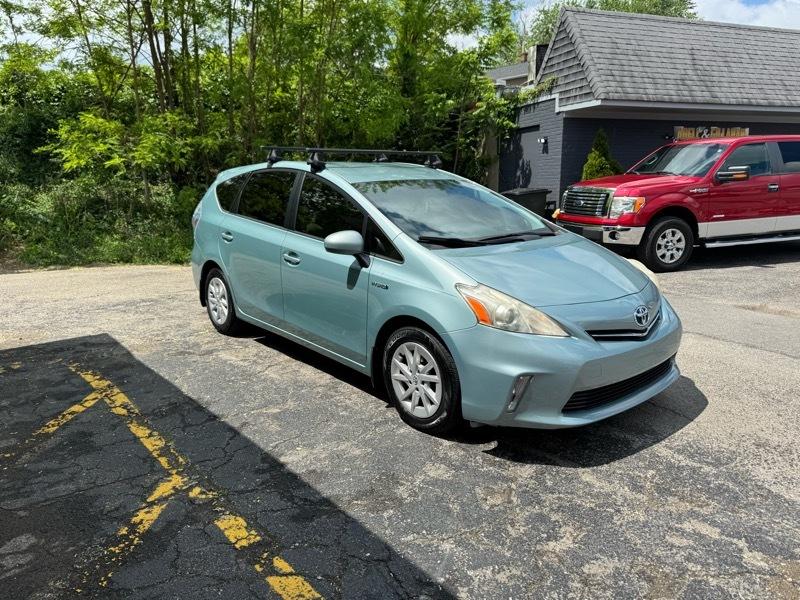 Toyota Prius V Three 2014