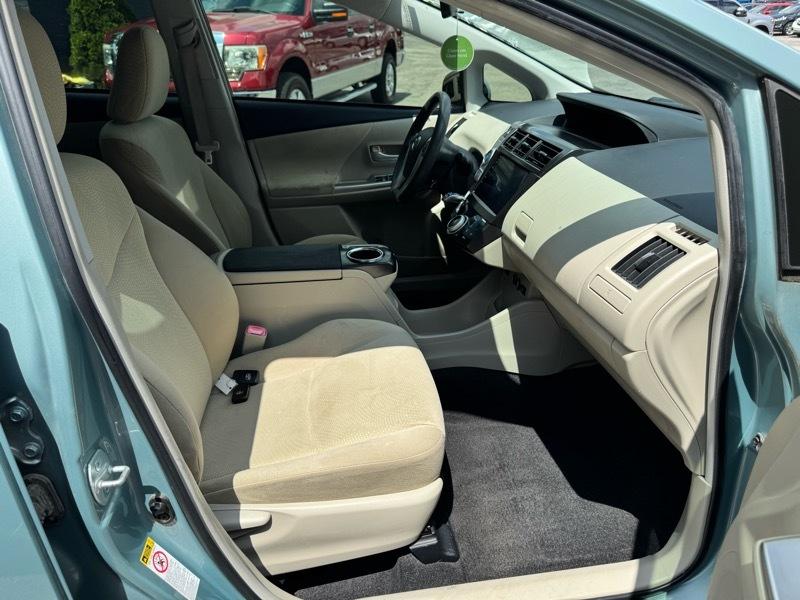 Toyota Prius V Three 2014