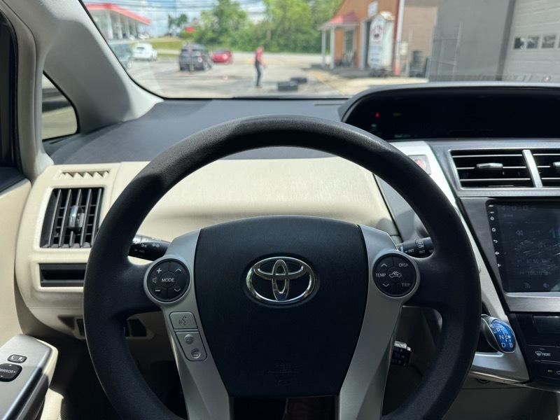 Toyota Prius V Three 2014