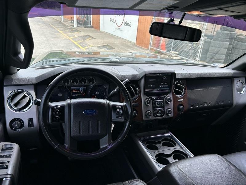 Ford F-250 SD Lariat Crew Cab 4WD 2013