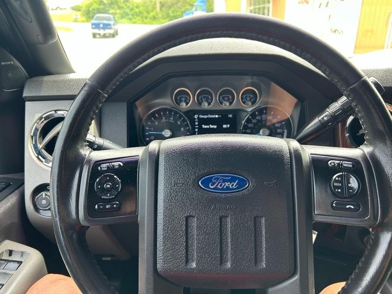 Ford F-250 SD Lariat Crew Cab 4WD 2013