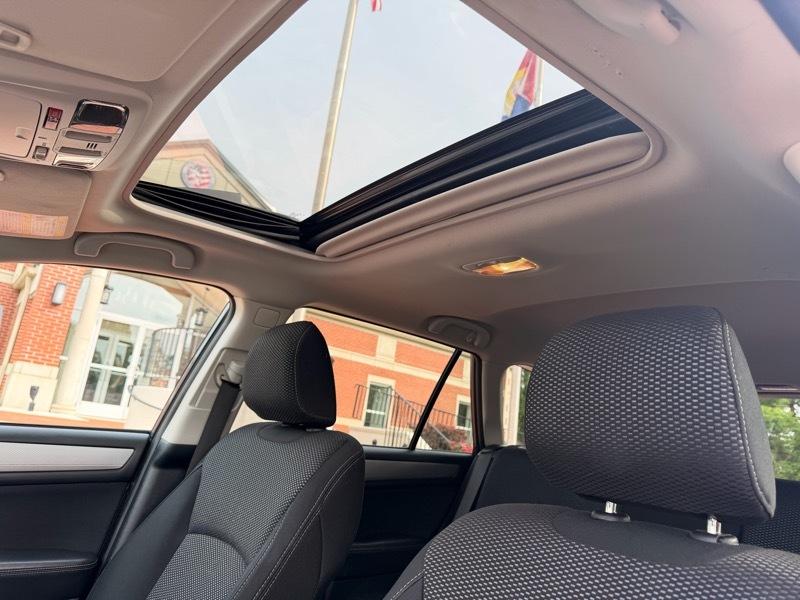 Subaru Outback 2.5i Premium 2016