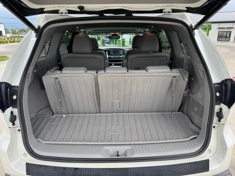 Toyota Highlander Limited AWD V6 2017