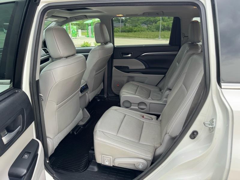 Toyota Highlander Limited AWD V6 2017