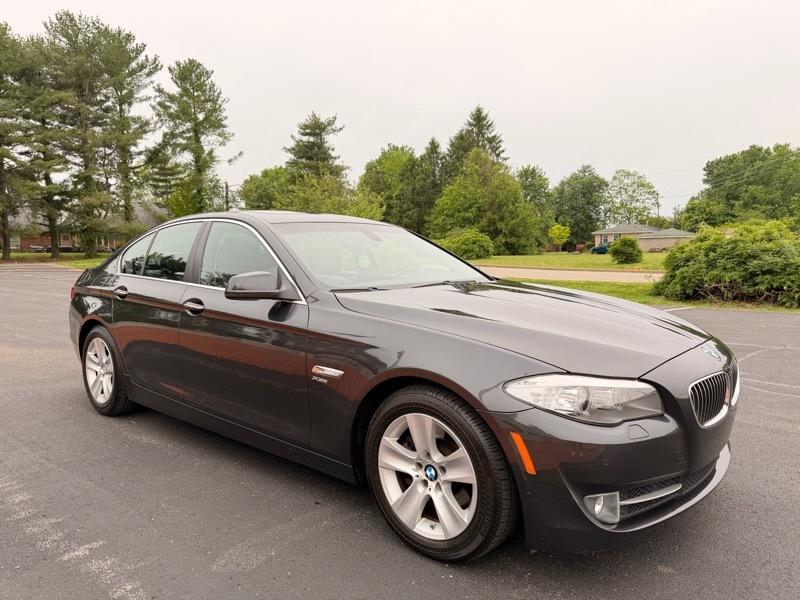 BMW 5-Series 528i xDrive 2012