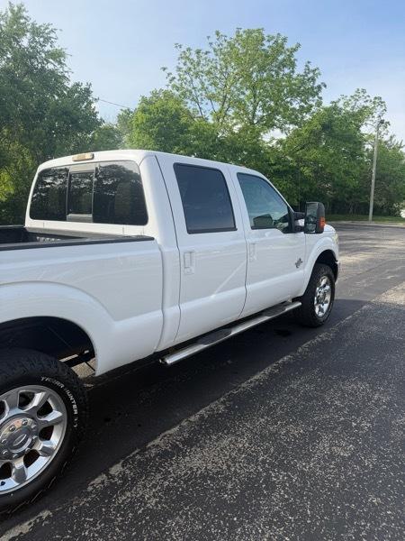 Ford F-250 SD Lariat Crew Cab Short Bed 4WD 2011