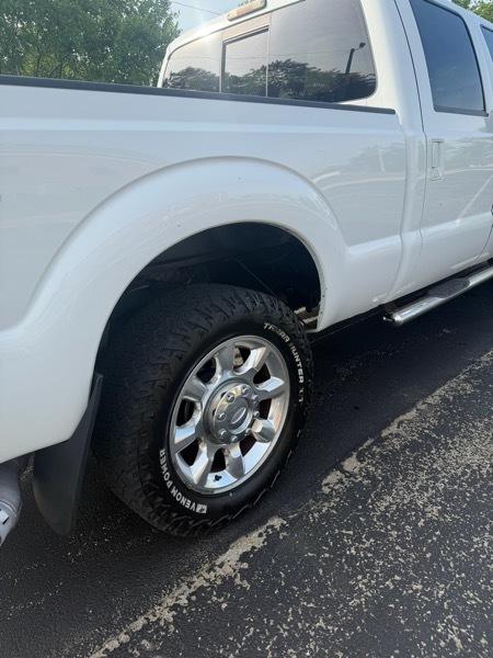 Ford F-250 SD Lariat Crew Cab Short Bed 4WD 2011