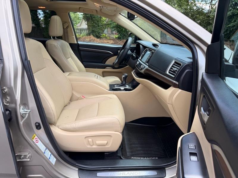 Toyota Highlander Limited AWD V6 2014