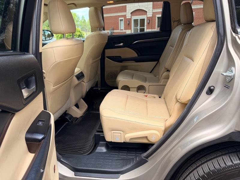 Toyota Highlander Limited AWD V6 2014