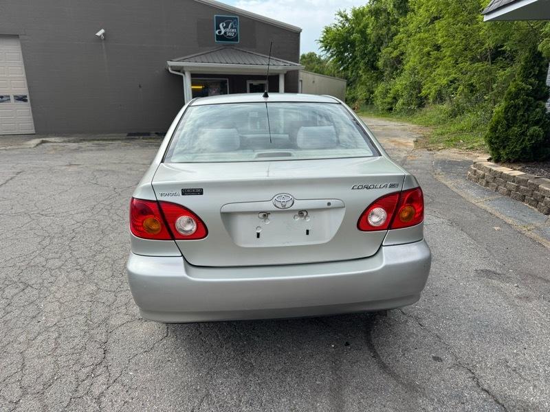 Toyota Corolla CE 2003