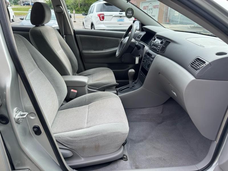 Toyota Corolla CE 2003