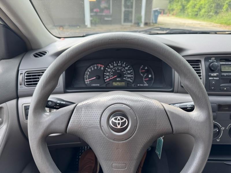 Toyota Corolla CE 2003