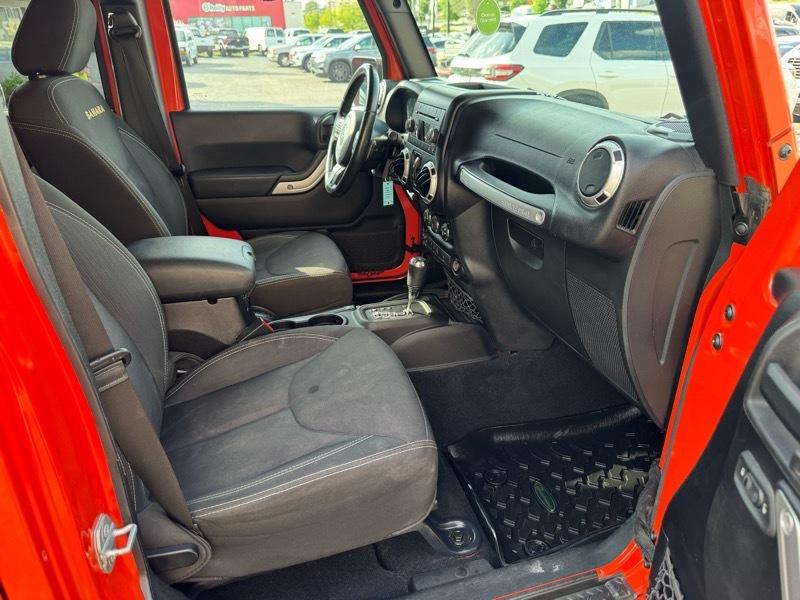 Jeep Wrangler Unlimited Sahara 4WD 2015