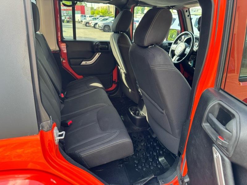 Jeep Wrangler Unlimited Sahara 4WD 2015