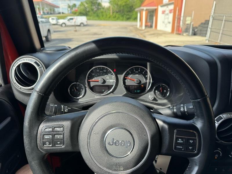 Jeep Wrangler Unlimited Sahara 4WD 2015
