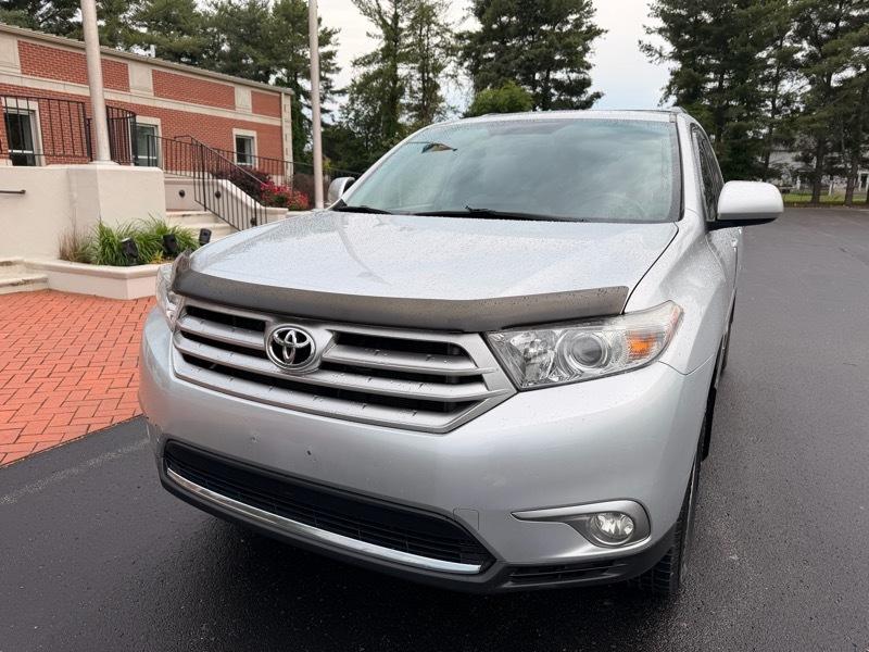 Toyota Highlander  2011