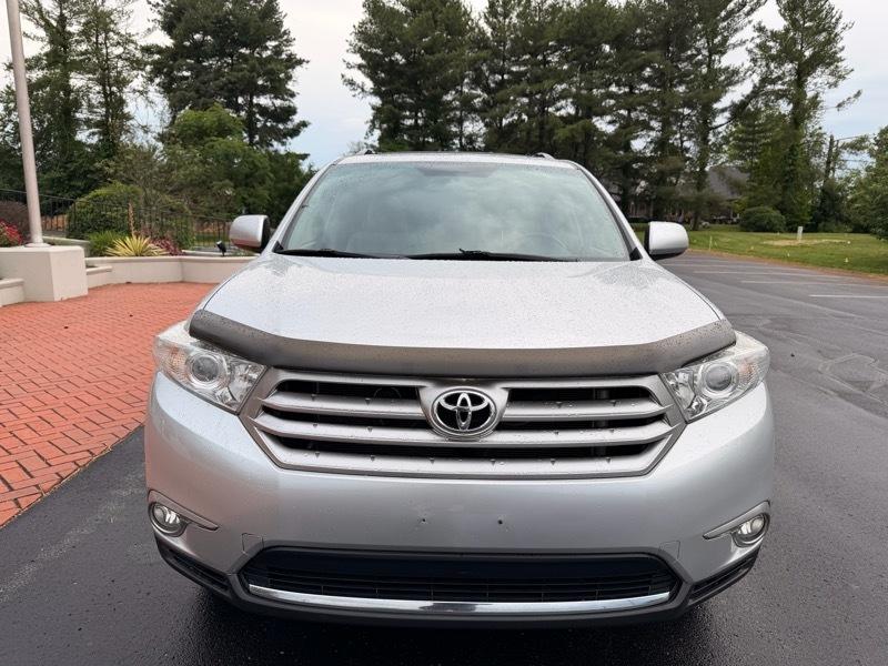 Toyota Highlander  2011